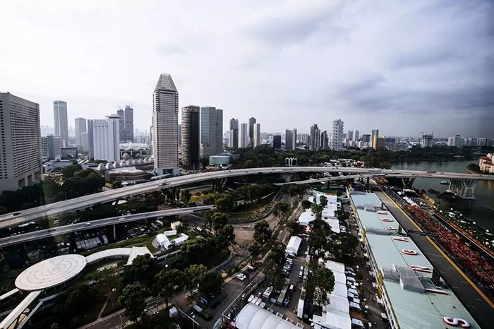 F1新加坡站排位賽 維特爾奪桿位 法拉利撕下偽裝