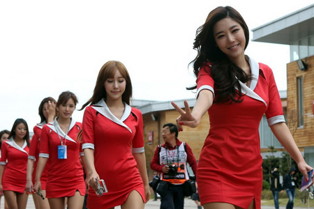 F1 China Shanghai Station Auto Salon girls
